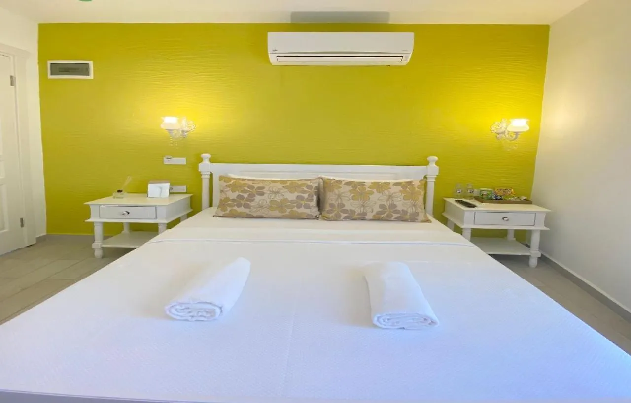 Çeşme Demir Alacati Otel