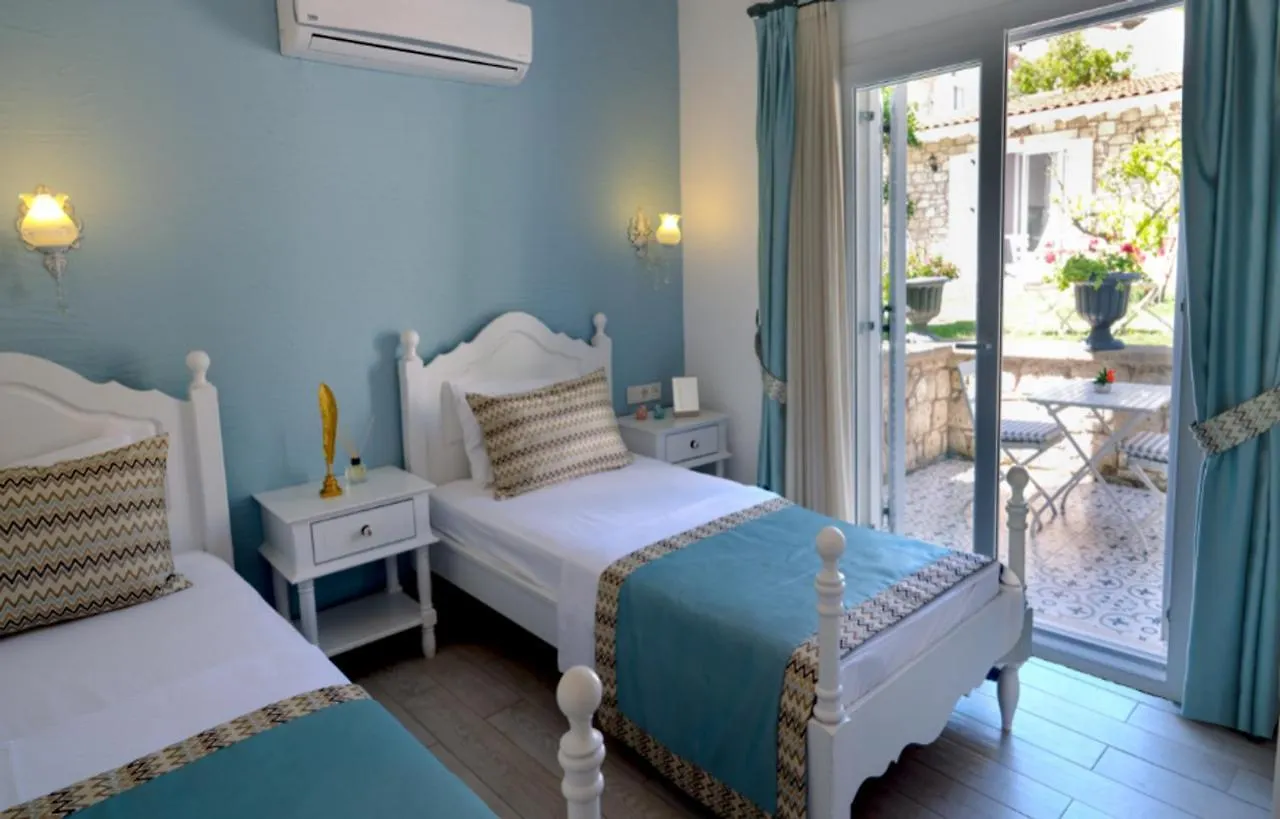 Çeşme Demir Alacati Otel