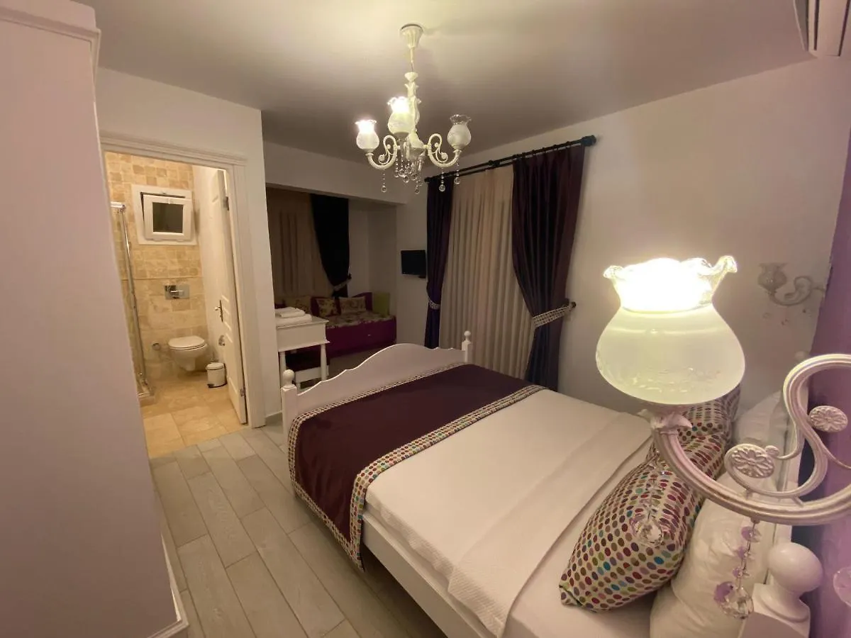 Çeşme Demir Alacati Otel טורקיה